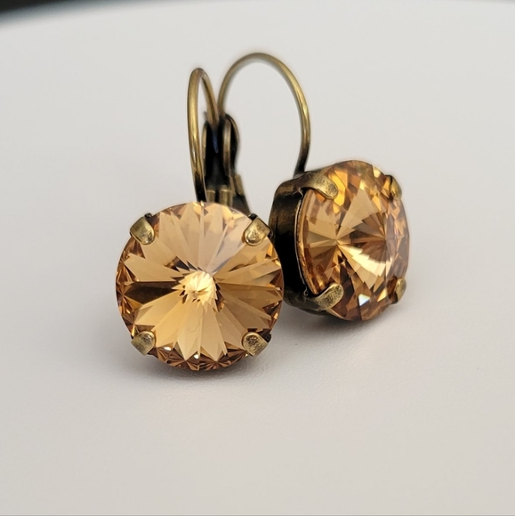 Austrian Crystal Earrings in Antique Brass - Picture 4 of 9